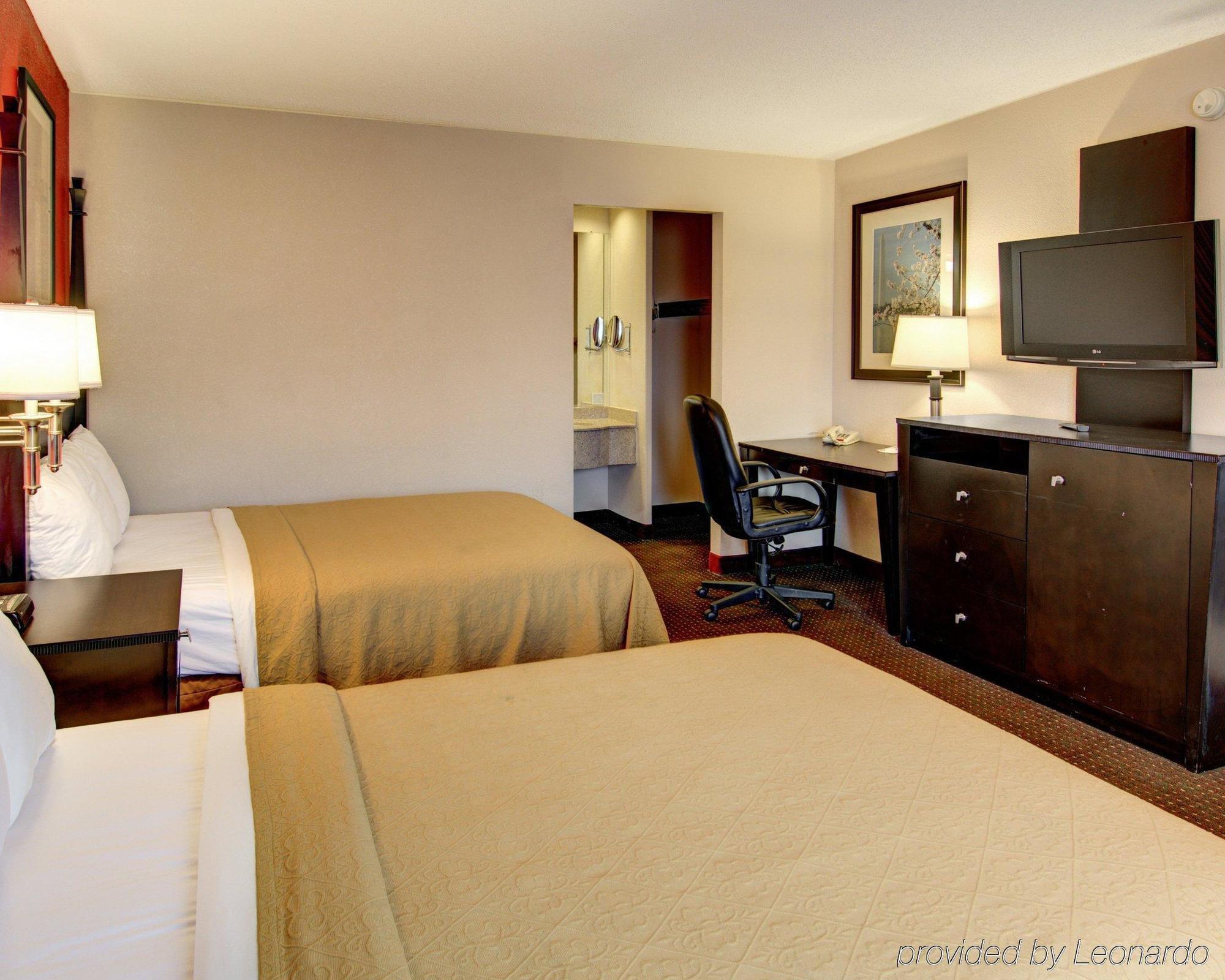 Quality Inn & Suites حديقة كوليدج المظهر الخارجي الصورة