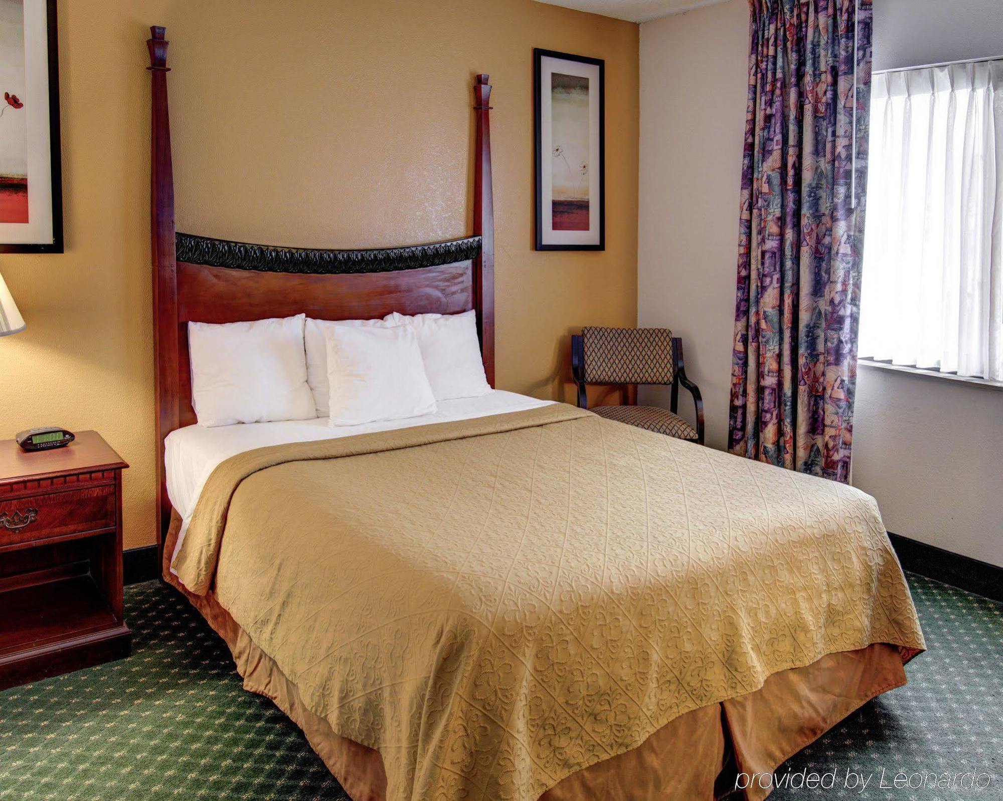 Quality Inn & Suites حديقة كوليدج المظهر الخارجي الصورة